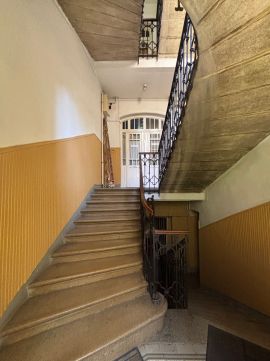 Kiadó Lakás 1026 Budapest 2. kerület Bp. 2ker. Házmán utcában,2 szobás lakás kiadó, autóbeállóval