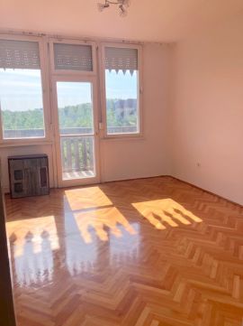 Kiadó Lakás 4400 Nyíregyháza , Bujtos utca
