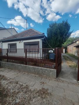 Eladó Ház 2244 Úri , Csendes nyugodt környezet