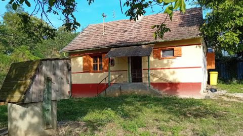 Eladó Ház 8681 Visz , Hangulatos, 45 nm-es ház, 1535 nm telken, Balaton közelében