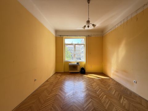 Kiadó Lakás 1036 Budapest 3. kerület Kiadó lakás az Amfi mellett