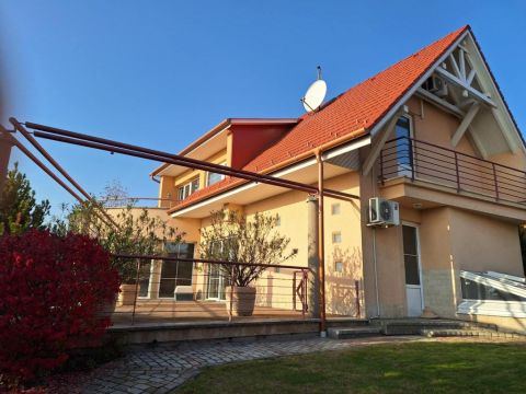 Eladó Ház 2000 Szentendre , 2000 Szentendre, Pismány