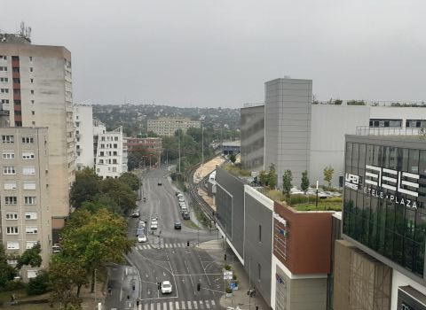 Eladó Lakás 1119 Budapest 11. kerület , Etele pláza közvetlen közelébe világos lodzsás lakás
