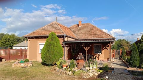 Eladó Ház 2251 Tápiószecső , Tápiószecső