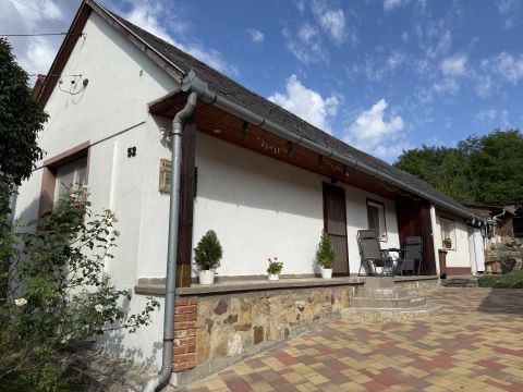 Eladó Ház 7761 Magyarsarlós 