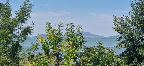 Eladó Ház 8646 Balatonfenyves , Vízparti- Panorámás -ház 