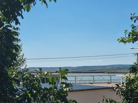 Eladó Telek 2481 Velence , A korzóval szemben