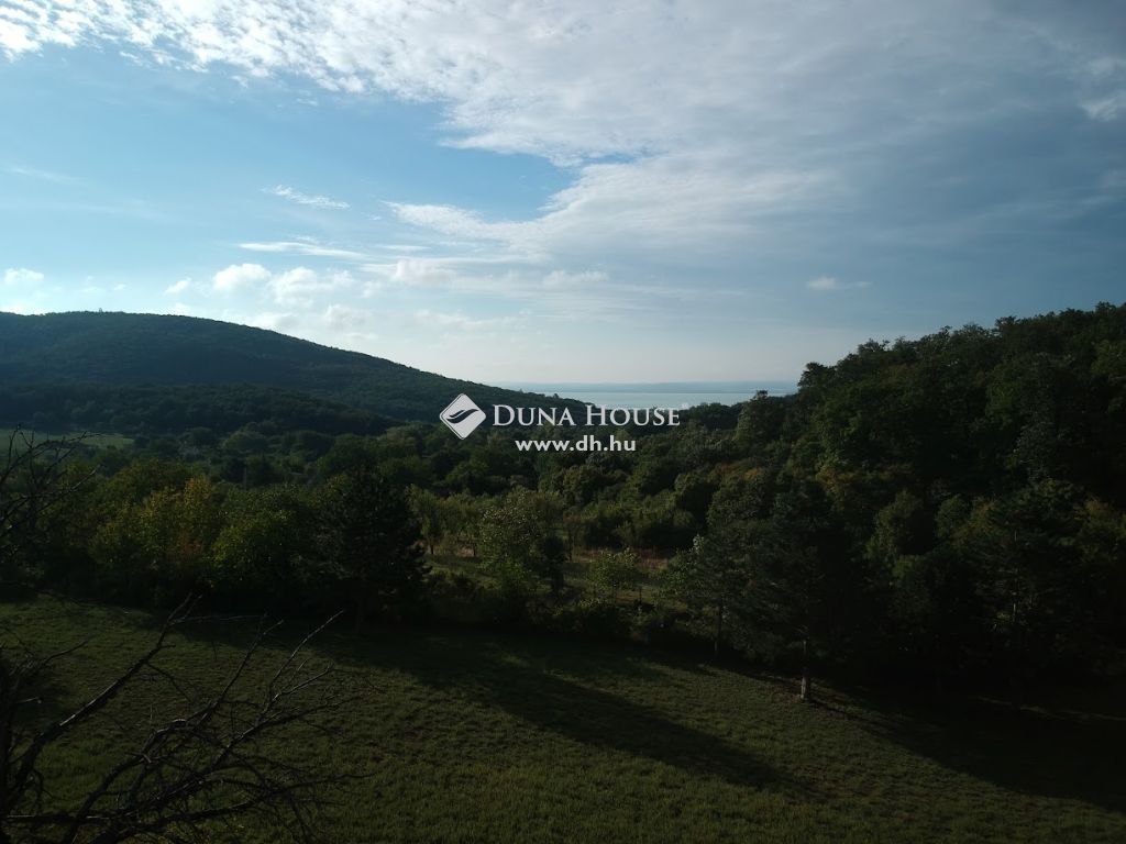 8230 Balatonfüred , kéki dülő — 1/12