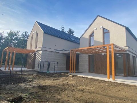 Eladó Lakás 8624 Balatonszárszó Kertkapcsolatos, partközeli 64 m2 újépítésű lakás!