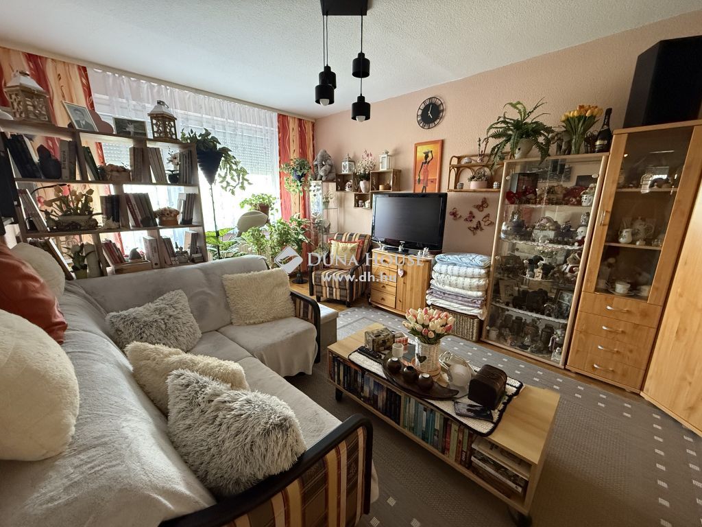 2536 Nyergesújfalu — 1/22