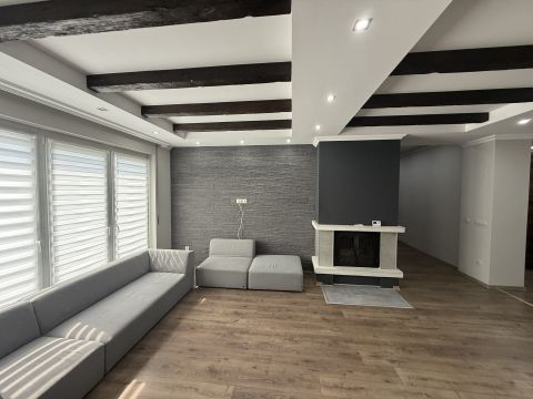 Kiadó Lakás 7626 Pécs 
