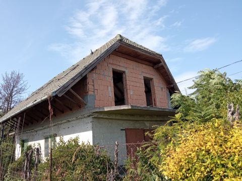 Eladó Ház 2072 Zsámbék 