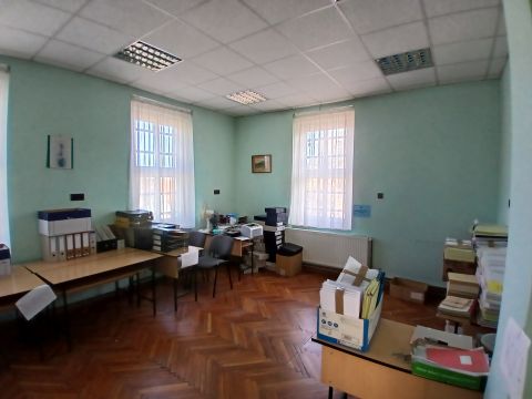 Eladó Intézmény 2800 Tatabánya , Bánhida