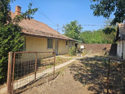 Eladó Ház 5540 Szarvas 5540 Szarvas, csendes