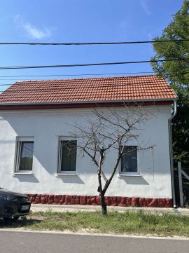 Eladó Ház 2220 Vecsés Teljes körűen felújított családi ház az Andrássy Telepen !