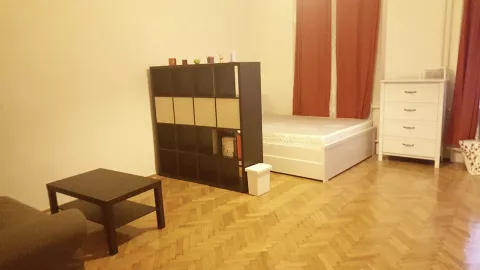Kiadó Lakás 1077 Budapest 7. kerület 