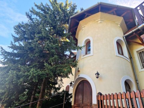 Eladó Lakás 8624 Balatonszárszó 