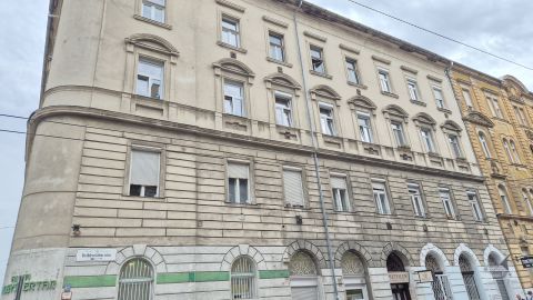 Eladó Lakás 1076 Budapest 7. kerület , 3 szobás, 3. emeleti 83nm-es lakás