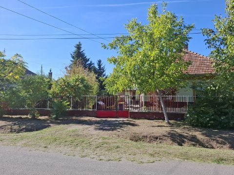 Eladó Ház 2730 Albertirsa 