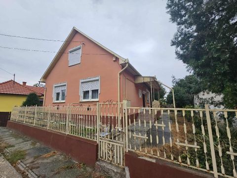 Eladó Ház 5051 Zagyvarékas , 5051 Zagyvarékas, csendes