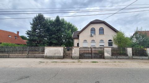 Eladó Ház 2730 Albertirsa 