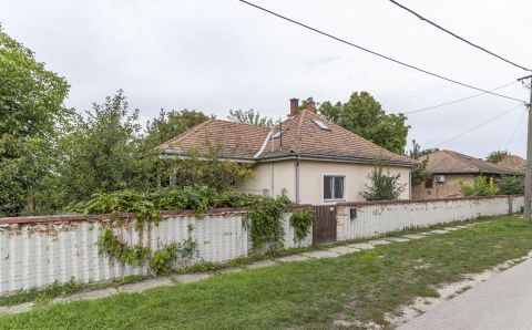 Eladó Ház 8132 Lepsény 