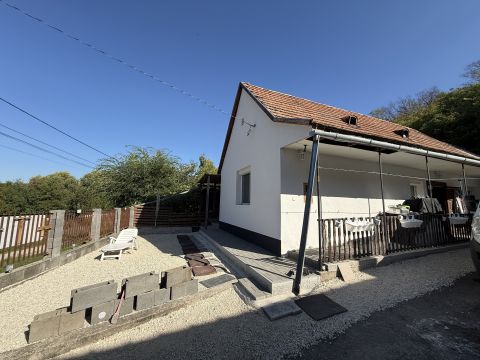 Eladó Ház 8086 Felcsút Rákoczi Utca