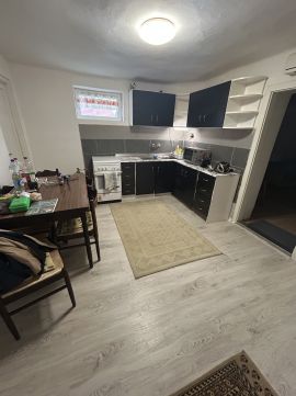 Eladó Ház 8144 Sárkeszi , Csendes utcában