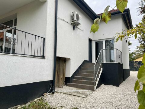 Eladó Ház 8251 Zánka Zánka