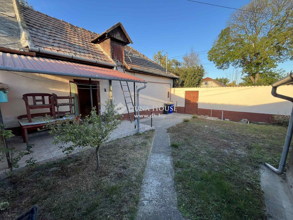 6000 Kecskemét , Hitelezhető kis családi ház — 1/17