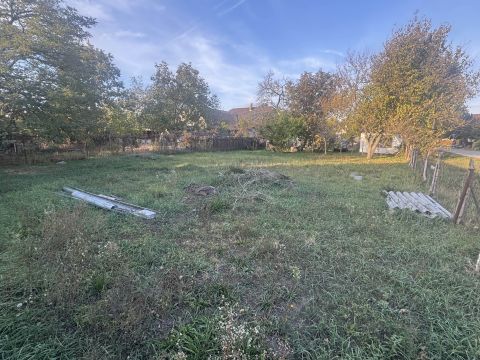 Eladó Telek 2200 Monor Építési telek, Halas utca közelében