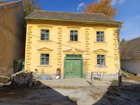 Eladó Ház 7700 Mohács , Mohácsi szőlőhegyen egyedi hangulatú ház