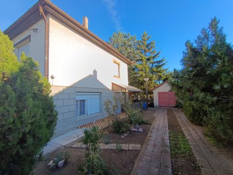 Eladó Ház 2162 Őrbottyán 