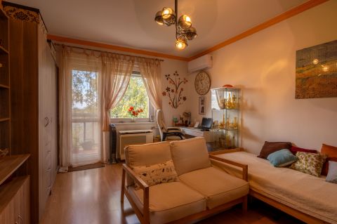 Eladó Lakás 8000 Székesfehérvár 