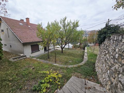 Eladó Ház 1028 Budapest 2. kerület 