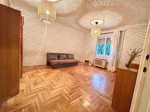 Kiadó Lakás 1107 Budapest 10. kerület , PÖTTYÖS UTCAI METRÓMEGÁLLÓNÁL - Szárnyas utca