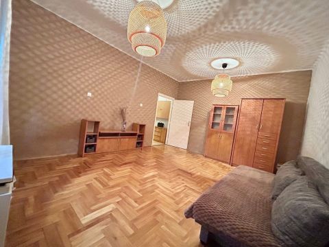 Kiadó Lakás 1107 Budapest 10. kerület PÖTTYÖS UTCAI METRÓMEGÁLLÓNÁL - Szárnyas utca