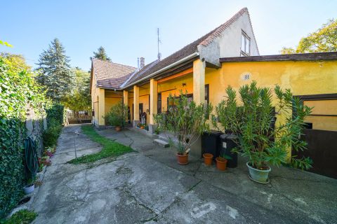 Eladó Ház 2097 Pilisborosjenő 