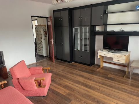 Eladó Ház 8428 Borzavár , Fő út mellett