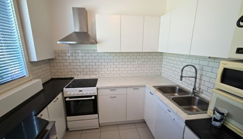 Eladó Ház 2000 Szentendre Pismány aljában, közel a központhoz.