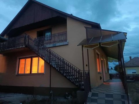 Eladó Ház 6135 Csólyospálos 