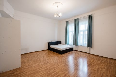 Eladó Lakás 1053 Budapest 5. kerület 