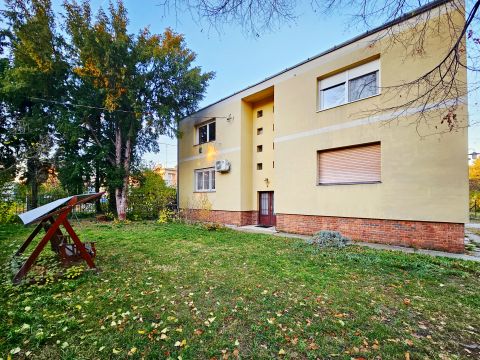 Eladó Lakás 1106 Budapest 10. kerület 