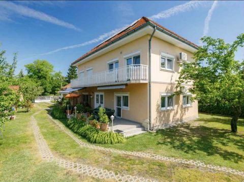 Eladó Ház 8621 Zamárdi Dessewffy Arisztid Utca és Táncsics utca Sarka  