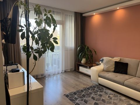 Eladó Lakás 1181 Budapest 18. kerület 18.kerületben teljeskörűen felújított, bútorozott-gépesített