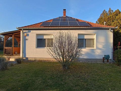 Eladó Ház 8646 Balatonfenyves 