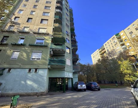 Eladó Lakás 1048 Budapest 4. kerület 