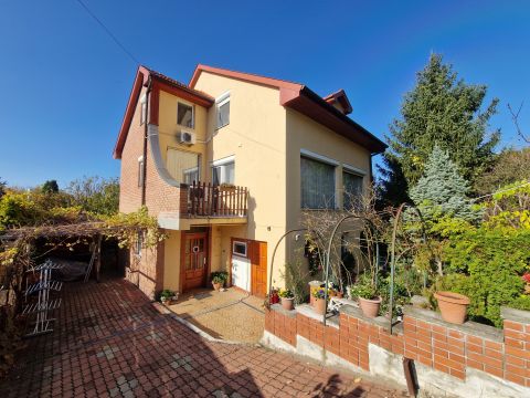 Eladó Ház 6500 Baja , Lidl közelében