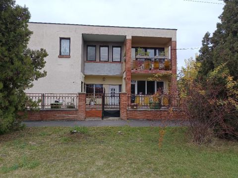 Eladó Ház 5630 Békés , 5630 Békés, Belváros