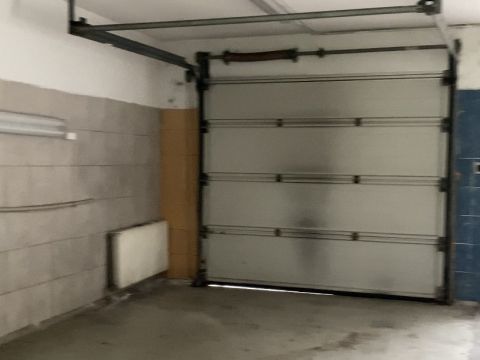 Eladó Parkoló 9400 Sopron , Eladó önálló garázs, Sopron belvárosában!